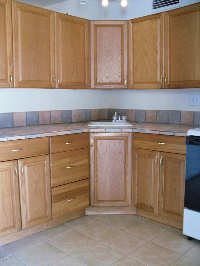 Kitchen - 27thSt
