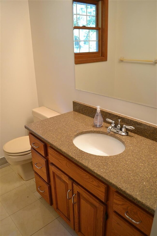 3465 N Vineyard Dr, La Porte, IN 46350 - photo 7