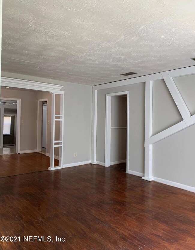 4455 Ish Brant Rd W, Jacksonville, FL 32210 - photo 6