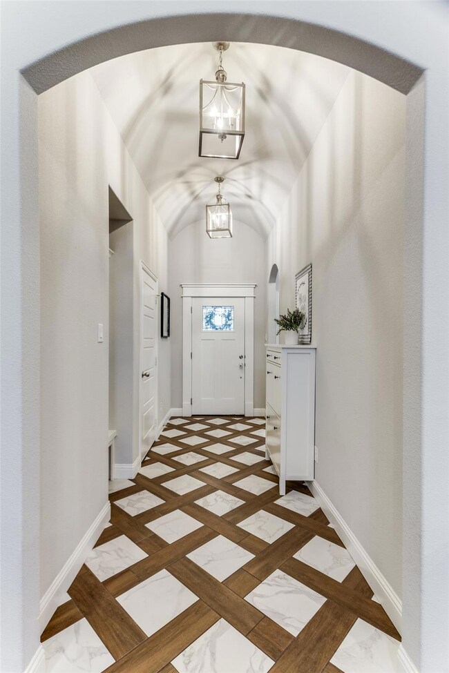 944 E 5th St, Springtown, TX 76082 - photo 4