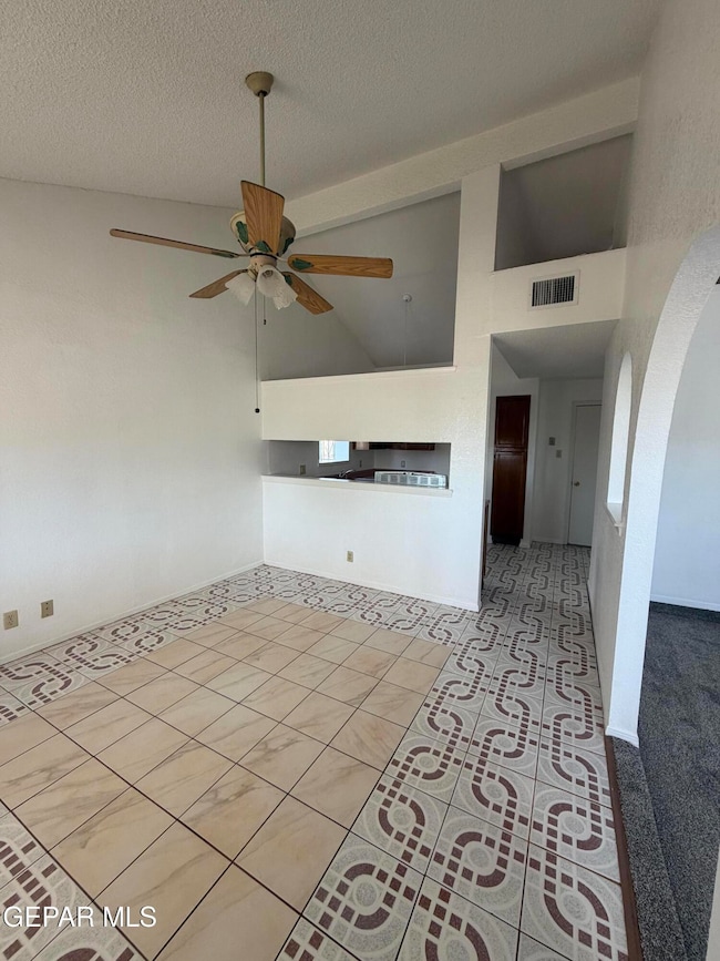 905 Mark Wallace Ln, El Paso, TX 79912 - photo 6