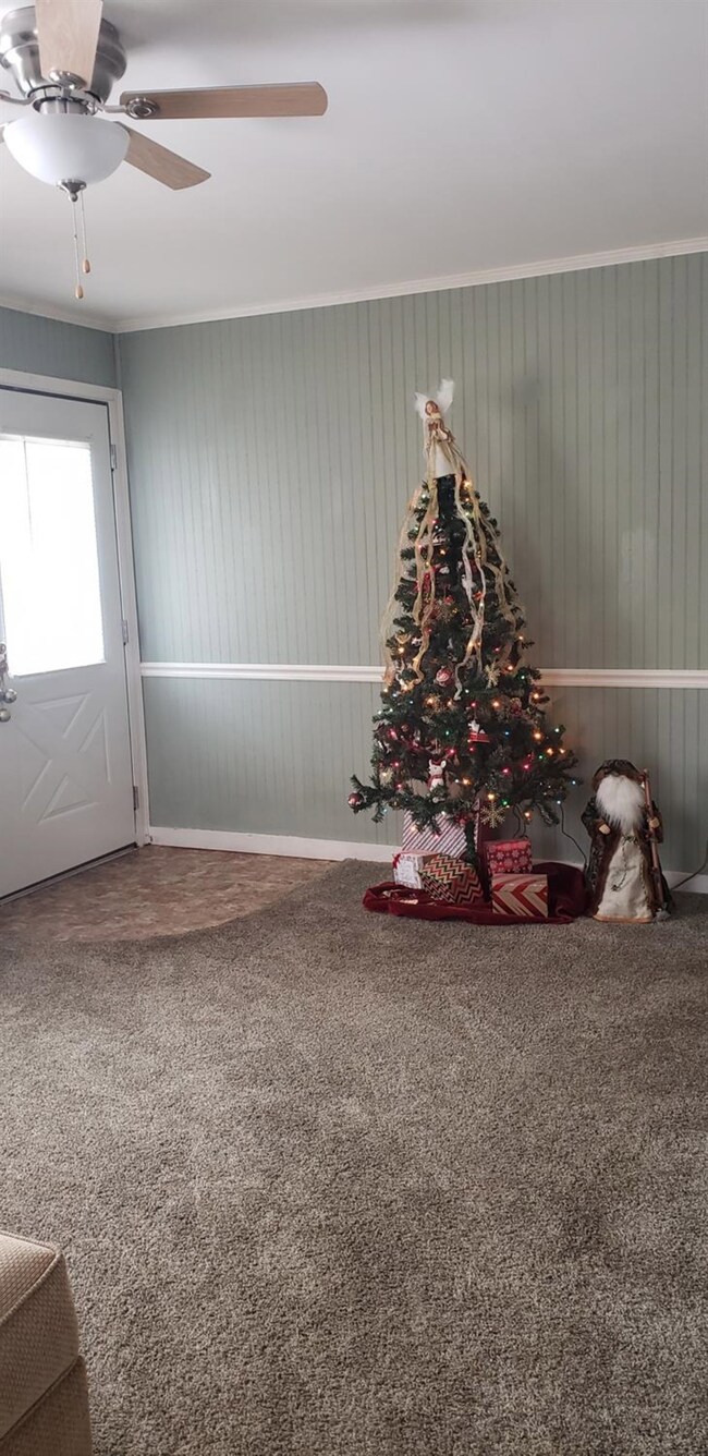 209 E 9th St, La Porte, IN 46350 - photo 4