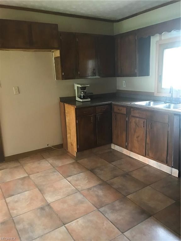 2nd view of kitchen.