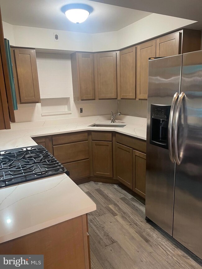 201 S Augusta Ave unit A5, Baltimore, MD 21229 - photo 7