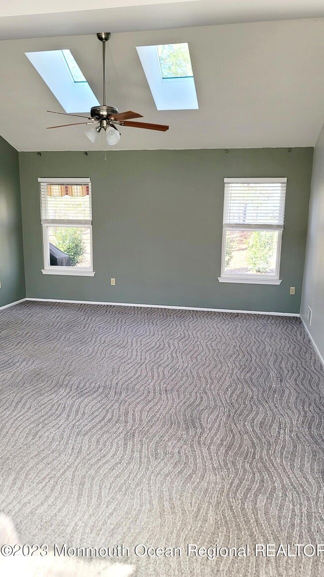 574 Petunia Ln N, Whiting, NJ 08759 - photo 5