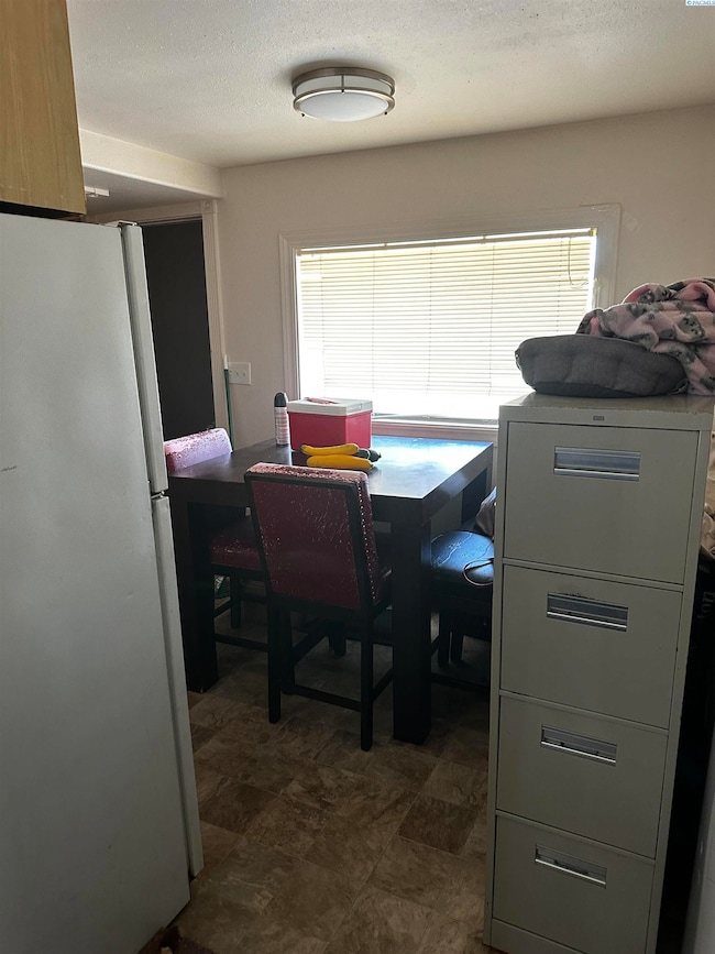 208 S Dawes St, Kennewick, WA 99336 - photo 7