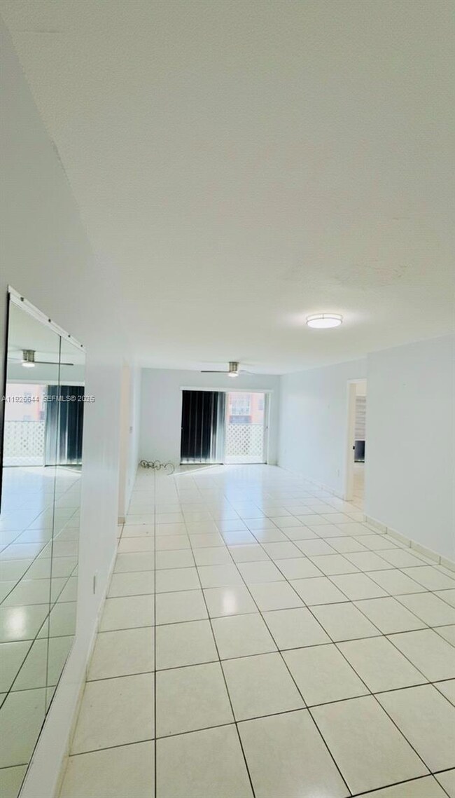 6070 W 19th Ave unit 307, Hialeah, FL 33012 - photo 7