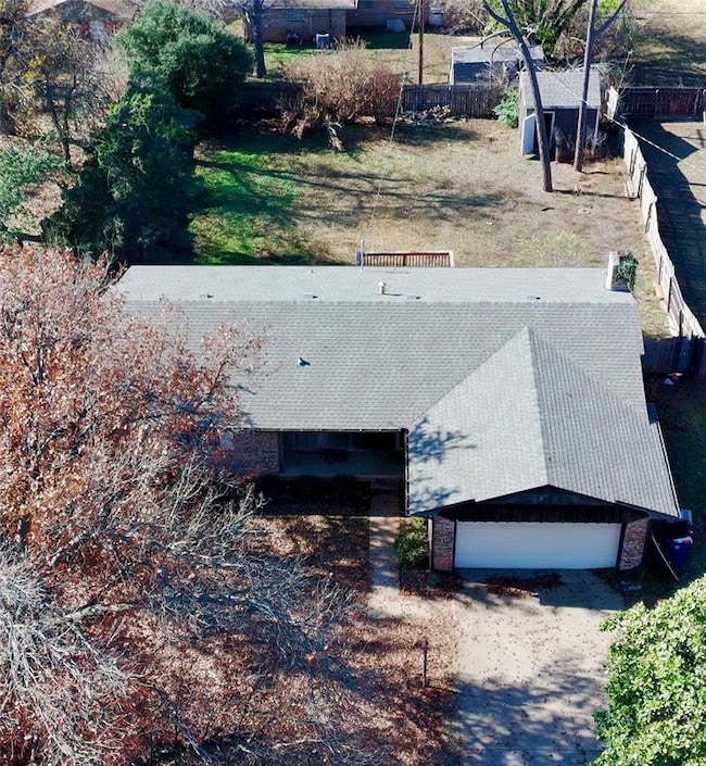 1904 S 21st St, Chickasha, OK 73018 - photo 4