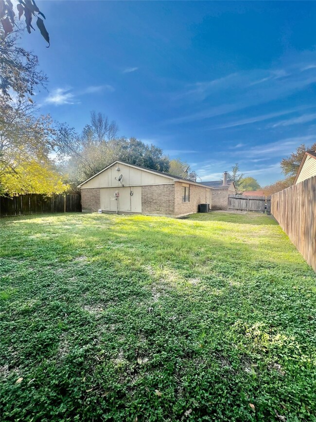 15607 Briar Spring Ct, Missouri City, TX 77489 - photo 2