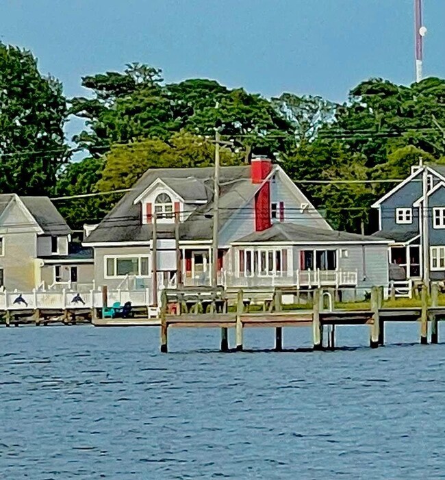 3340 Main St, Chincoteague Island, VA 23336 - photo 6