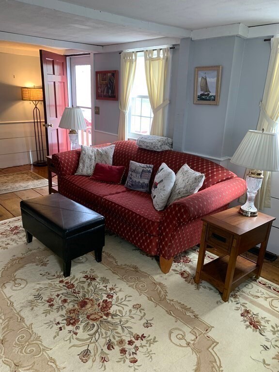 20 Auburn St, Newburyport, MA 01950 - photo 5