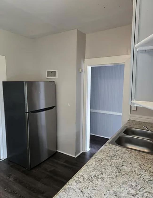 146 Mansion St unit 2, Poughkeepsie, NY 12601 - photo 3