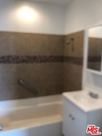 2301 W 152nd St, Compton, CA 90220 - photo 4