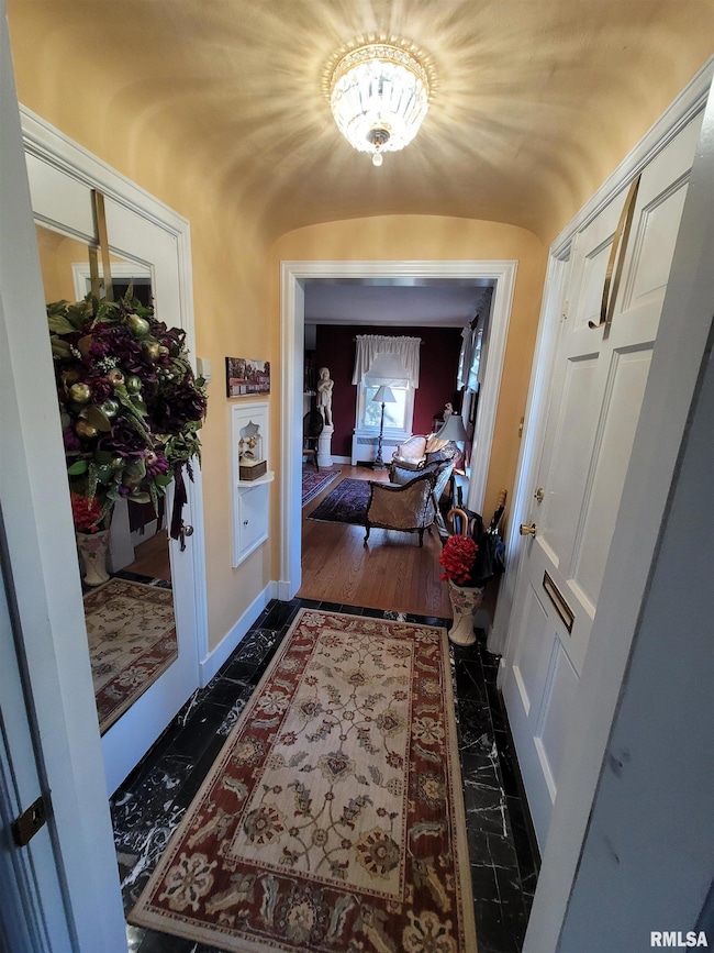 321 W Boone St, Salem, IL 62881 - photo 7