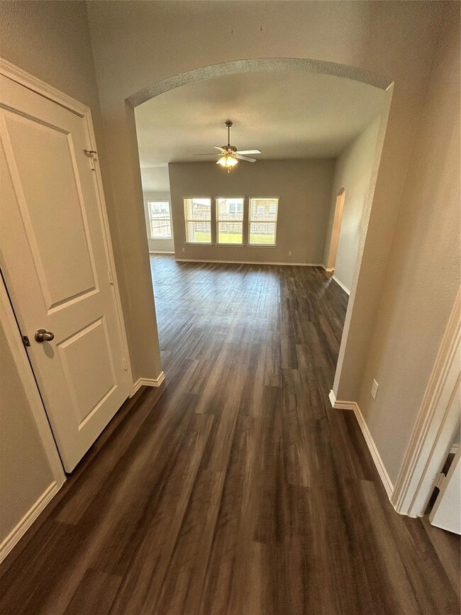 2541 Doe Run, Hudson Oaks, TX 76087 - photo 2