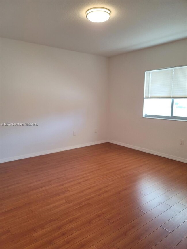 Havana Lofts Condo unit 907, Miami, FL 33128 - photo 6