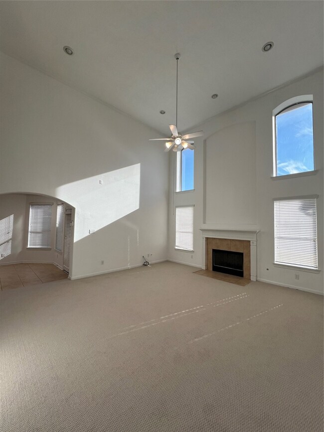 You'll LOVE this HUGE 2-Story Family Room -- light