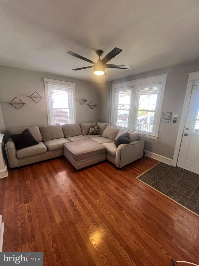 714 W 3rd St, Lansdale, PA 19446 - photo 5