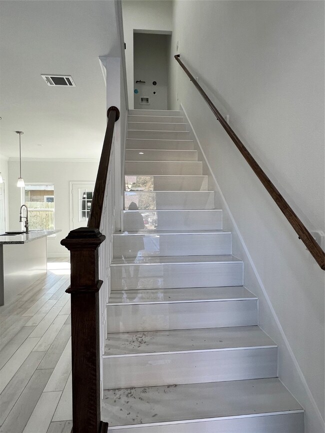 1047 Marcolin St unit AB, Houston, TX 77088 - photo 2