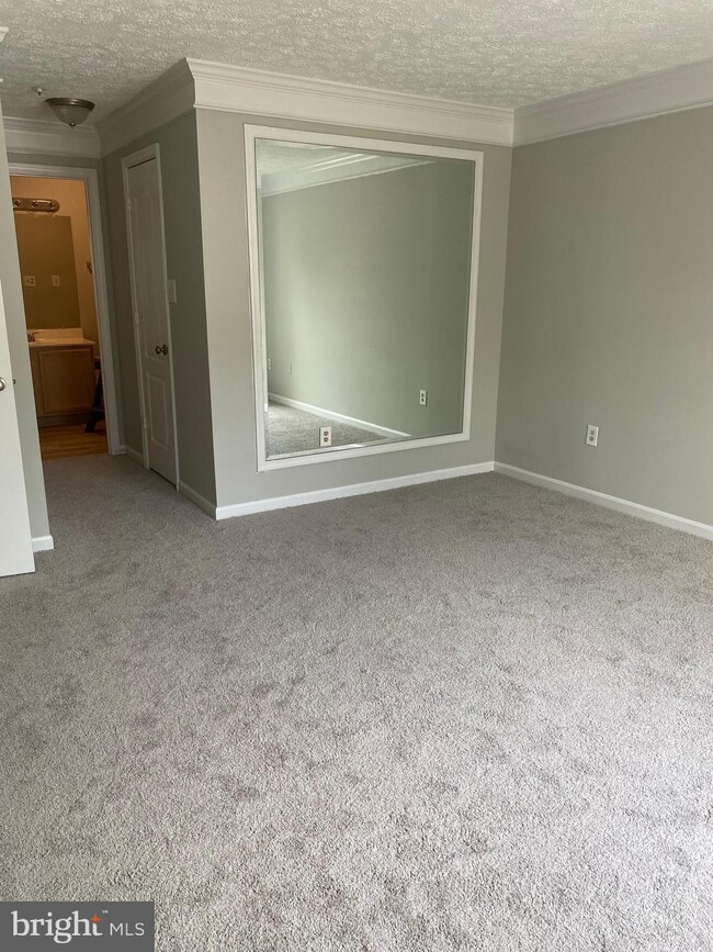 15600 Everglade Ln unit 201, Bowie, MD 20716 - photo 6