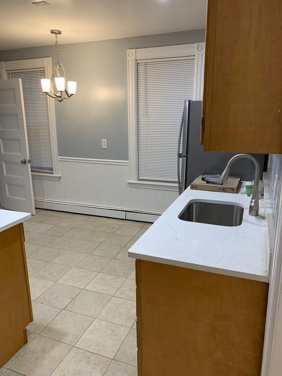 39 Newport St unit 2, Dorchester, MA 02125 - photo 3