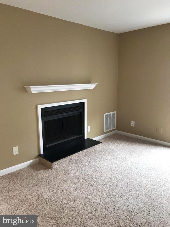 The Four Winds at Oakton unit 3-C2, Oakton, VA 22124 - photo 7