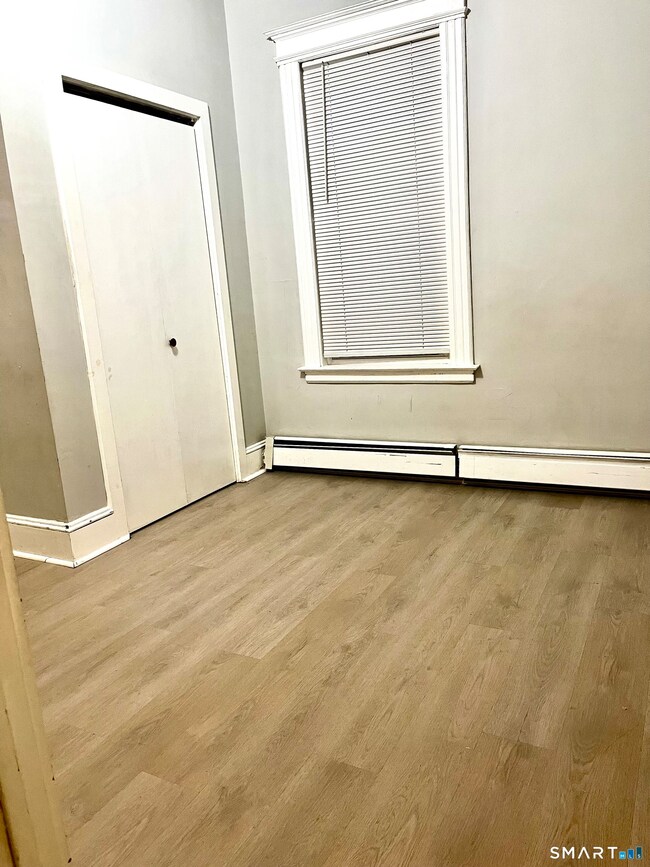 160 Lawrence St unit 3N, Hartford, CT 06106 - photo 5