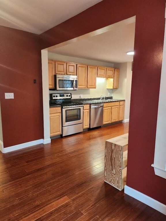 13 Porter St unit 1, Woburn, MA 01801 - photo 7