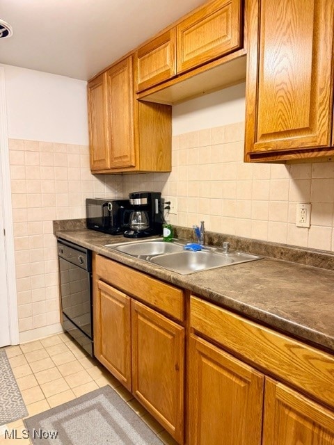 6930 Carriage Hill Dr unit 202, Brecksville, OH 44141 - photo 2