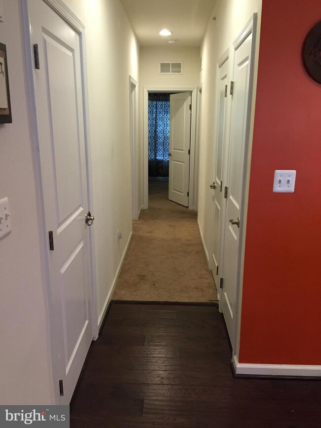 24596 Johnson Oak Terrace unit 4D, Sterling, VA 20166 - photo 7