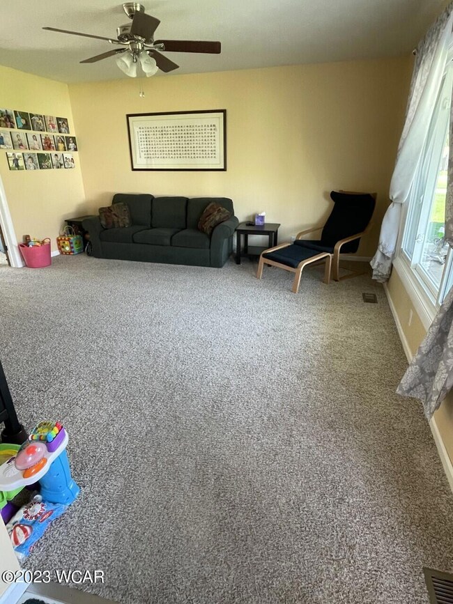 29 Devonshire living room 1
