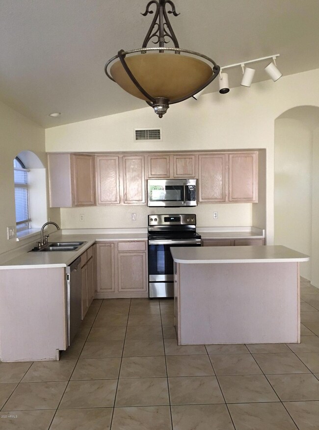 Kitchen 2
