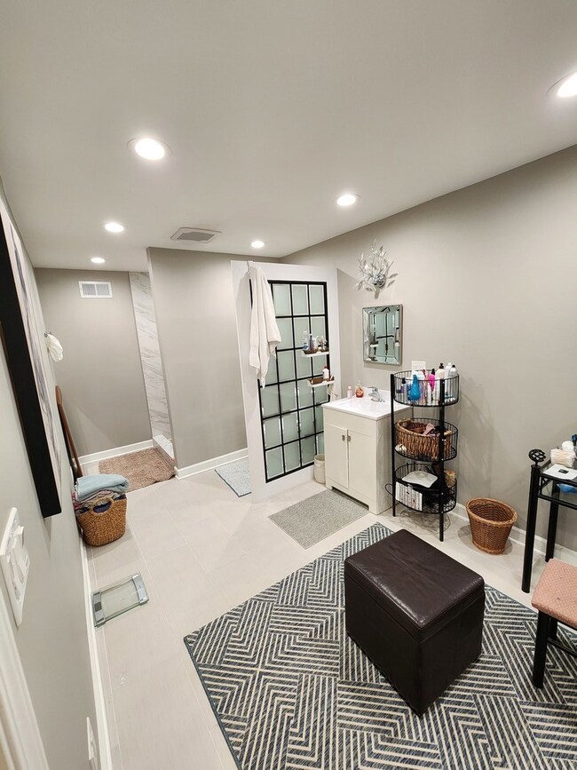 1504 Marshland Way unit BASMENT, Bull Valley, IL 60098 - photo 3