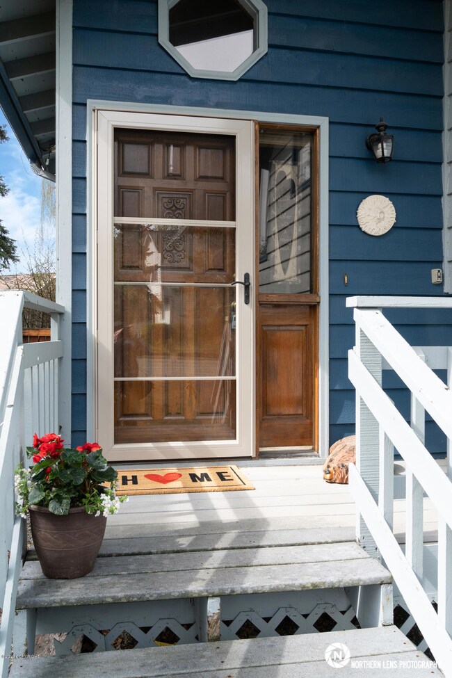 5_EntranceExterior