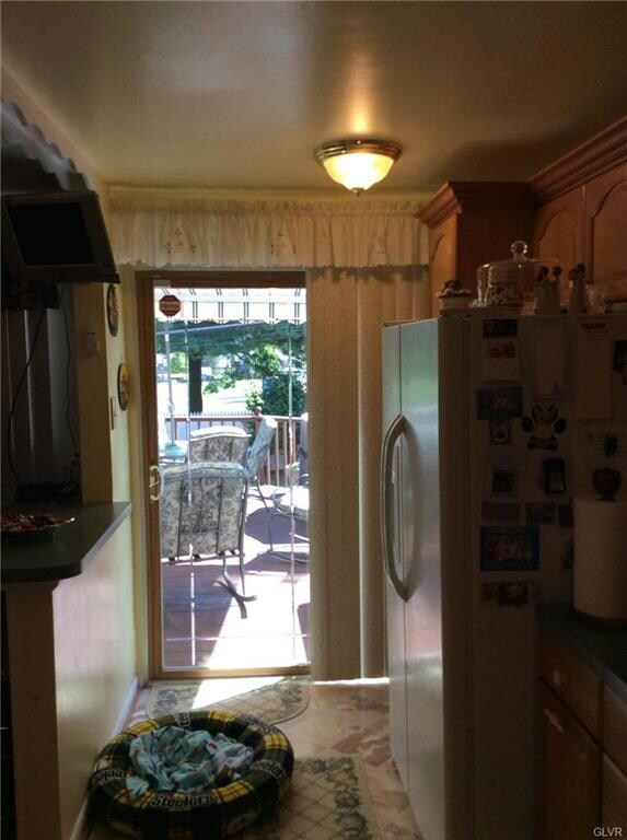 2029 Baker Dr, Allentown, PA 18103 - photo 7