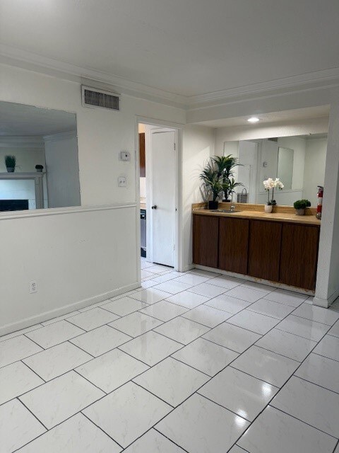 8323 Wilcrest Dr unit 8004, Houston, TX 77072 - photo 3