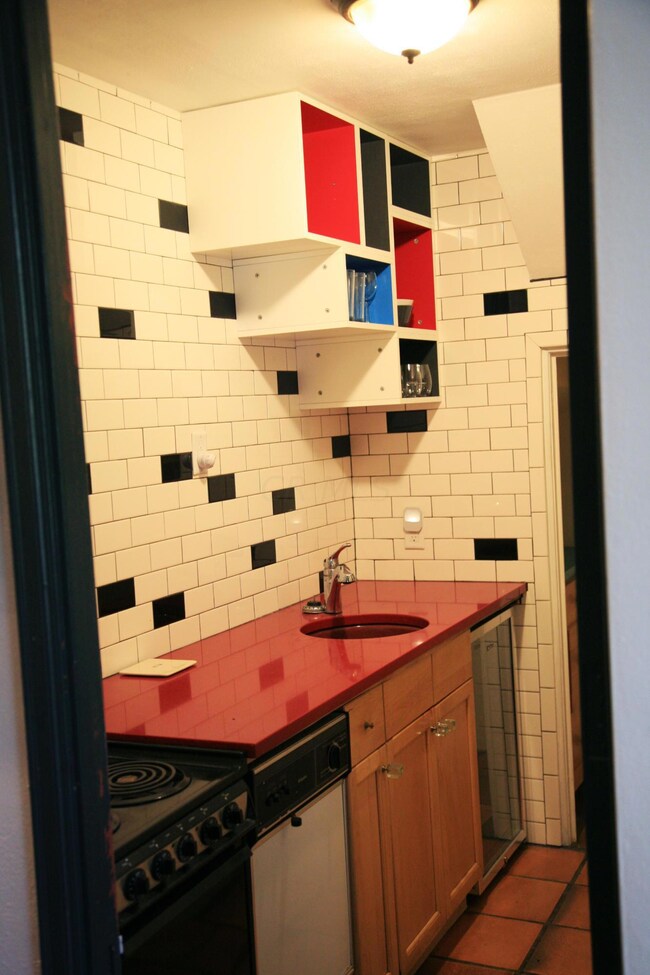 106b kitchen