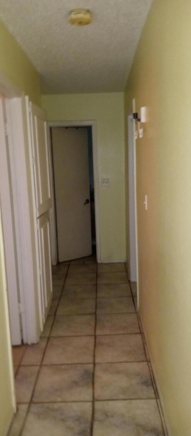 1843 Dean Martin Dr, El Paso, TX 79936 - photo 5