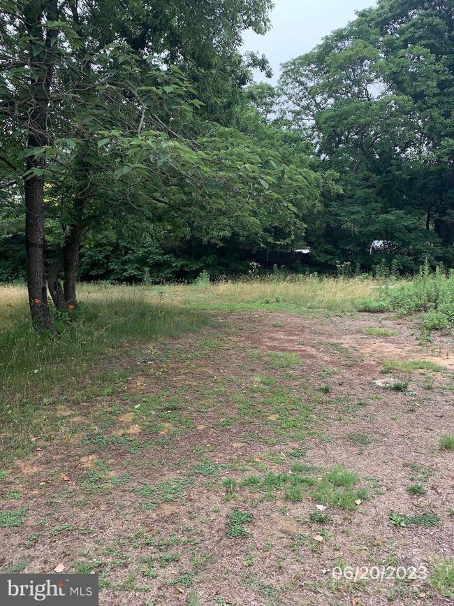 463 Berkley Rd, Mantua, NJ 08051 - photo 2