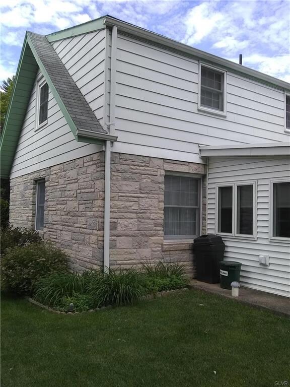 114 Fox St, Emmaus, PA 18049 - photo 6