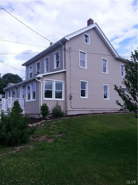 230 Spruce St, Walnutport, PA 18088 - photo 2