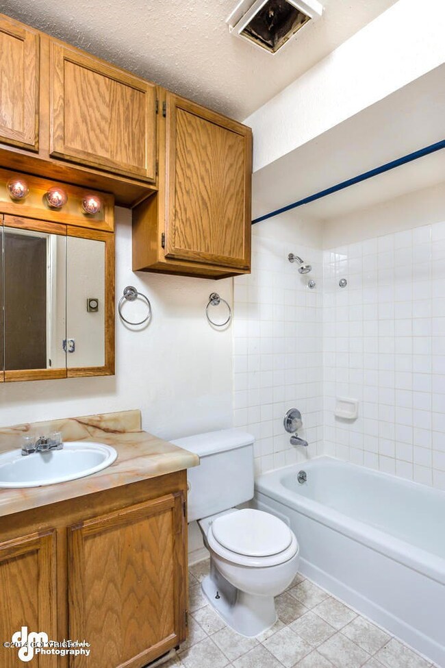 7141 Weimer St 48 Anchorage AK-large-010