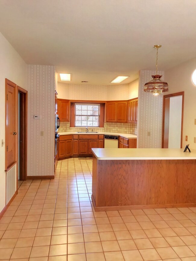 116 Tanglewood Dr, Fredericksburg, TX 78624 - photo 6