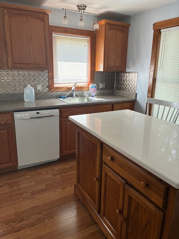 4 Linden St, Hudson, MA 01749 - photo 3