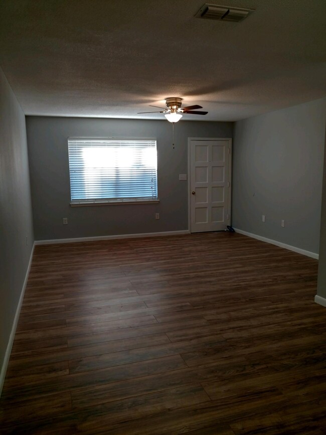 12 9th Living Dining Room