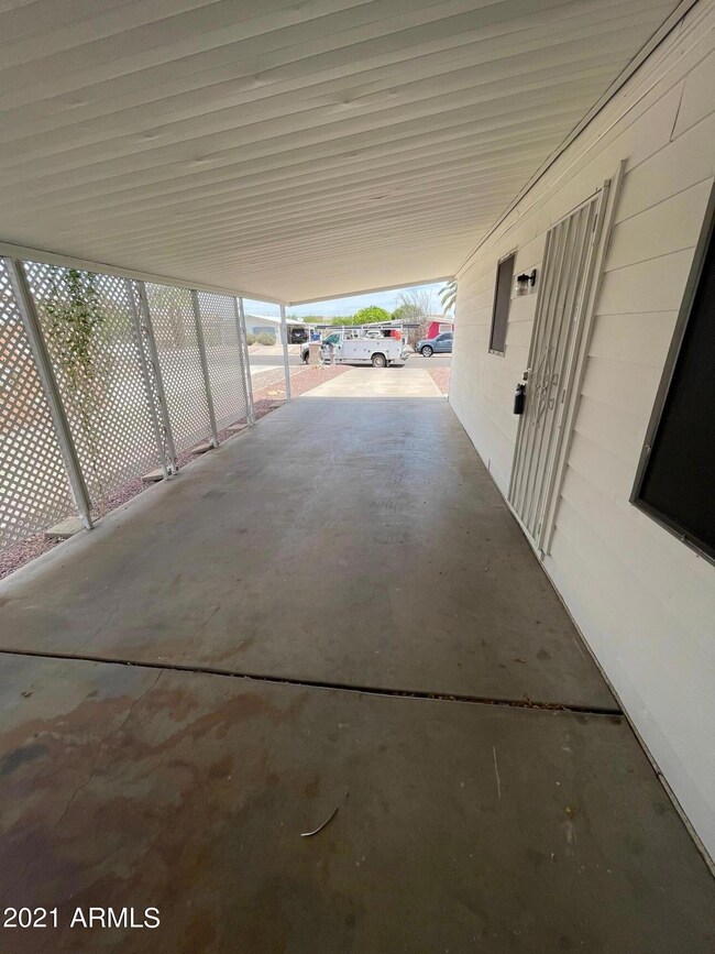 7465 E Inverness Ave, Mesa, AZ 85209 - photo 3
