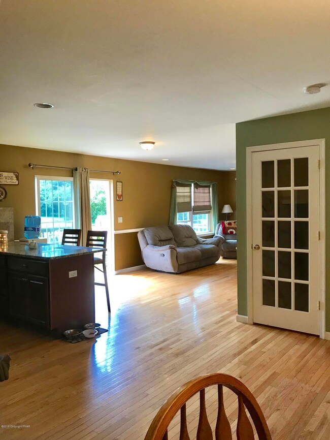 138 Shafer Dr, Chestnuthill Township, PA 18322 - photo 4