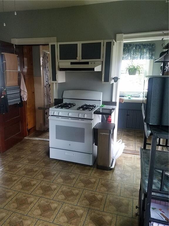 175 Baxter St, Pawtucket, RI 02861 - photo 7