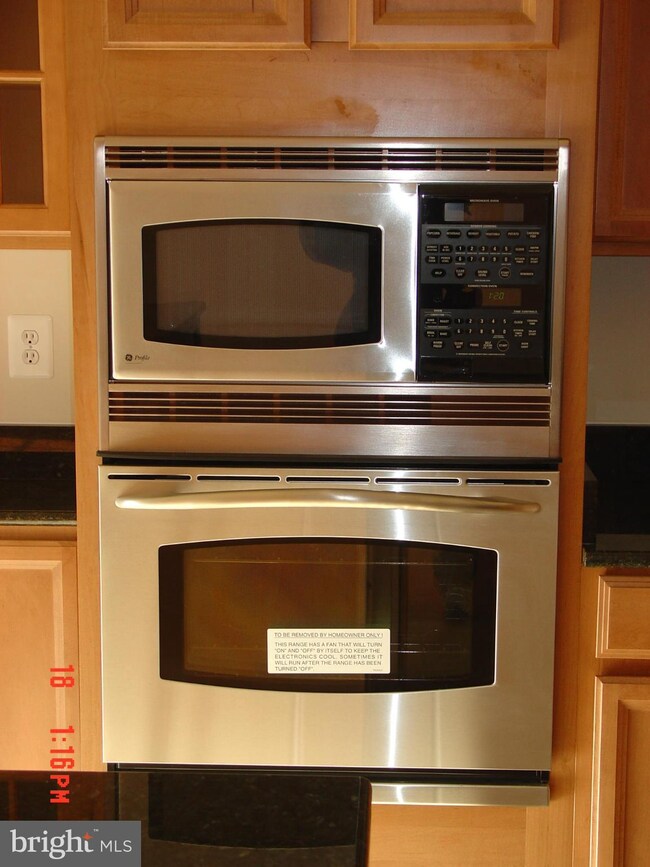 16470 Steerage Cir, Woodbridge, VA 22191 - photo 6