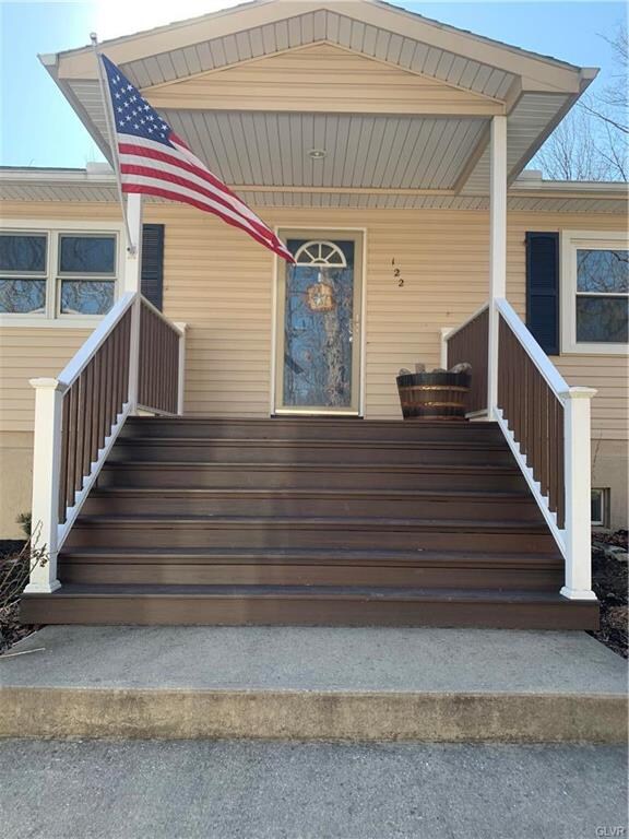 122 Bruce Ln, Wind Gap, PA 18091 - photo 3